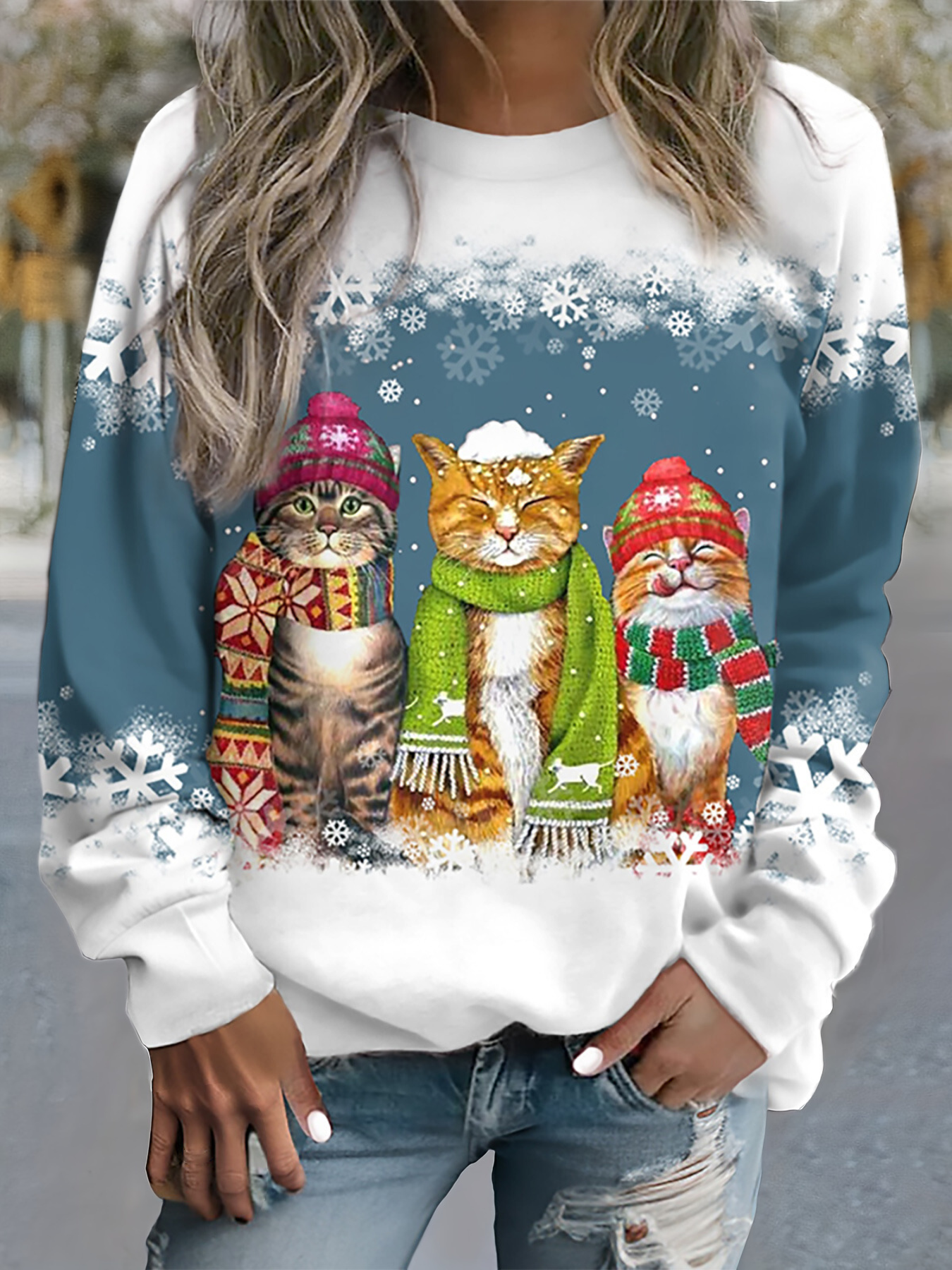 Dana™ | Cozy Winter Top with Snow Cat Print