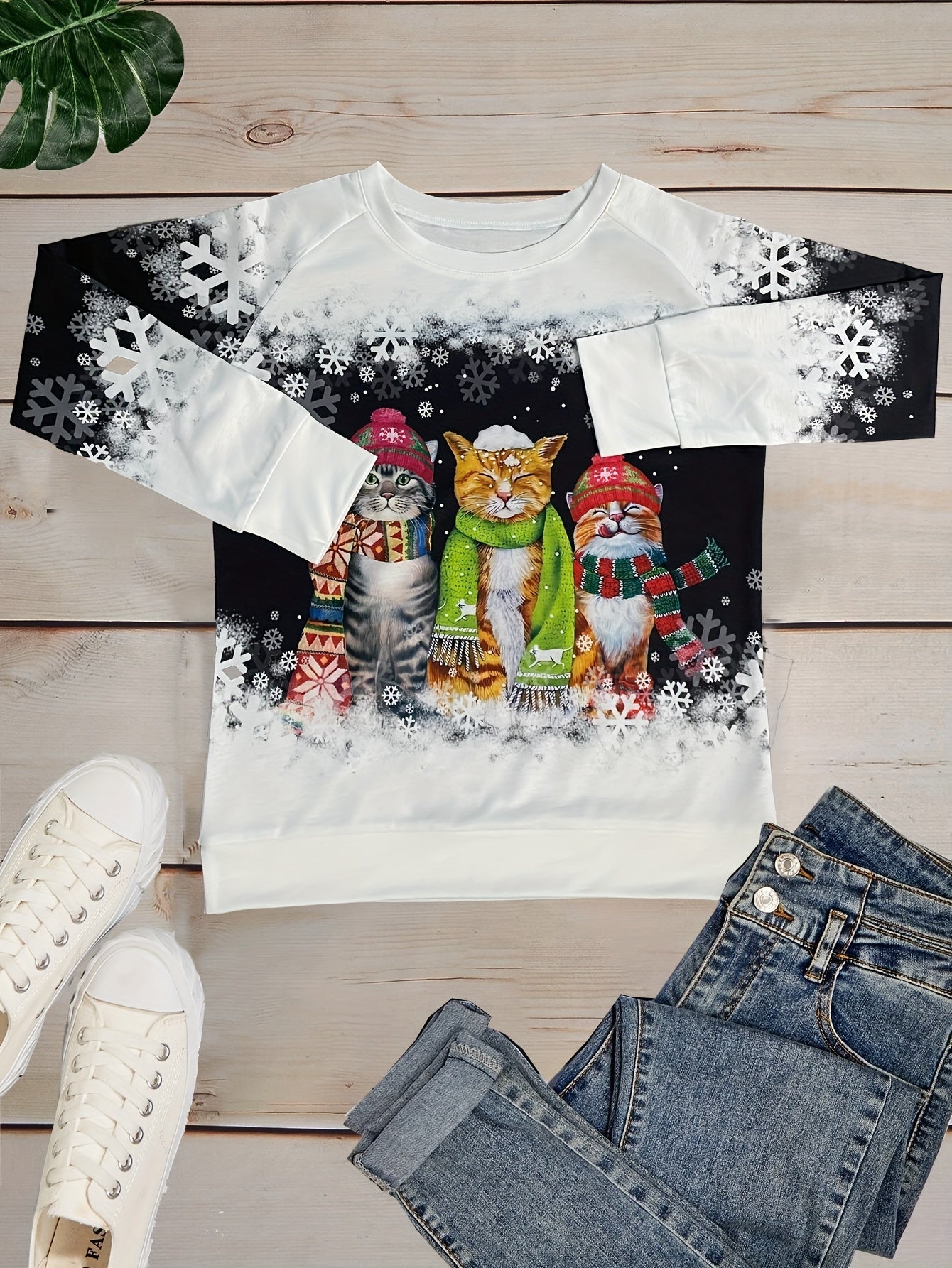 Dana™ | Cozy Winter Top with Snow Cat Print